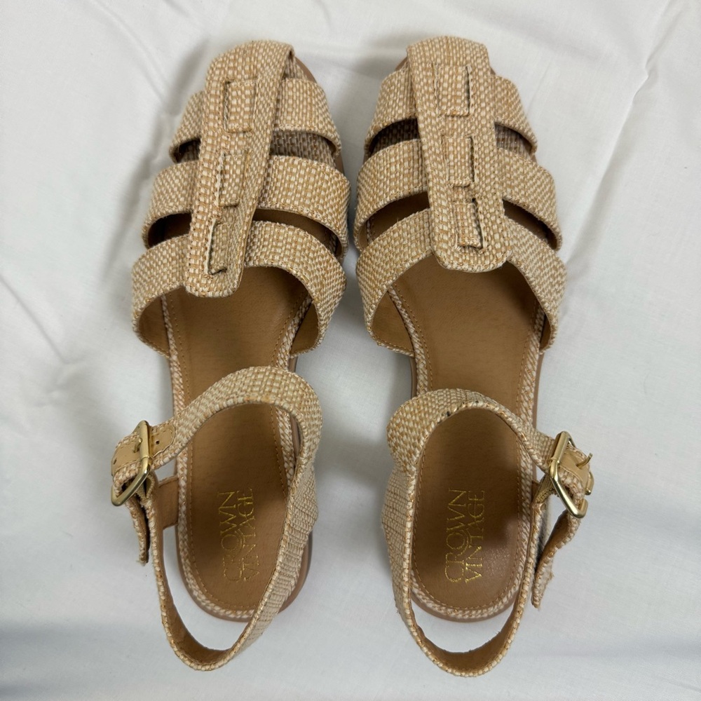 Crown Vintage Trixis Natural Woven Beige Fisherman Style Sandals Sz 9 Like New!